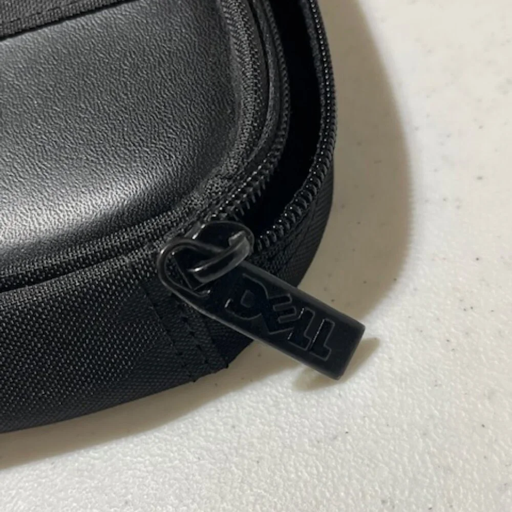 DELL Zip Around Portable CD/DVD/Computer Accessory Cushioned Travel Case 7